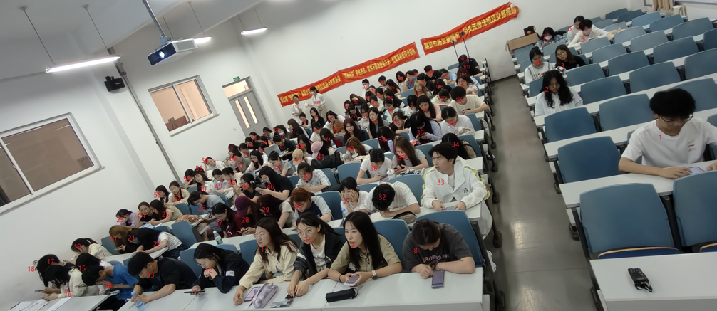 “期貨知識進校園” 暨第七屆“鄭商所杯”全國大學(xué)生金融模擬交易大賽宣講會 新聞稿 “期貨知識進校園” 暨第七屆“鄭商所杯”全國大學(xué)生金融模擬交易大賽宣講會 新聞稿